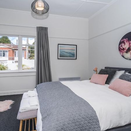 Magic In Mornington Apartment Dunedin Exterior photo
